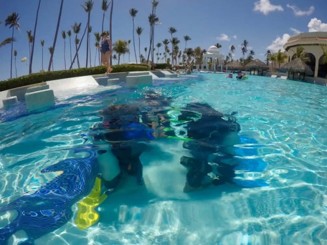 PADI Courses in Punta Cana Dominican Republic - NAUTILUS Open Water